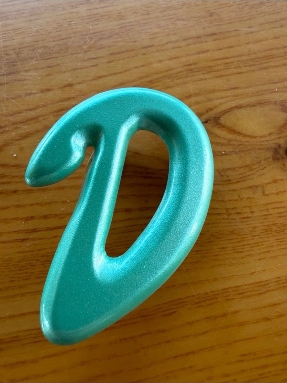 Teal Metallic Letter D Brooch Pin - Women's Jewelry